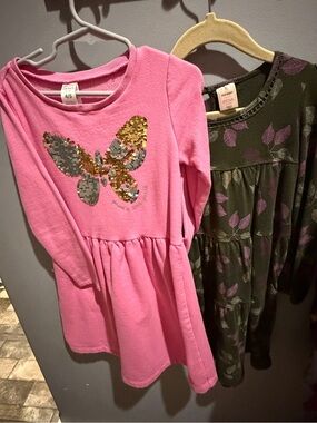 2 girls Tunics size 5 bundle Pink Girls Sequin Butterfly Dress & old navy floral